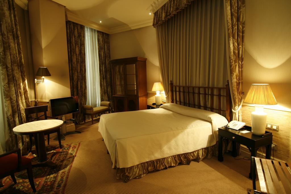 Adler Hotel - Madrid — Photos 1